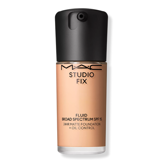 Studio Fix Fluid SPF15 24HR Matte Foundation + Oil Control